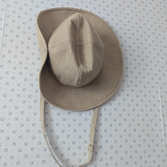 California Sun Valley Other - California Sun Valley Banana Republic Tan Wide Brim Sun Hat Snap Tie Safari